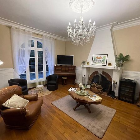 Vue Du Chateau D'Excideuil En Chambres Екстериор снимка