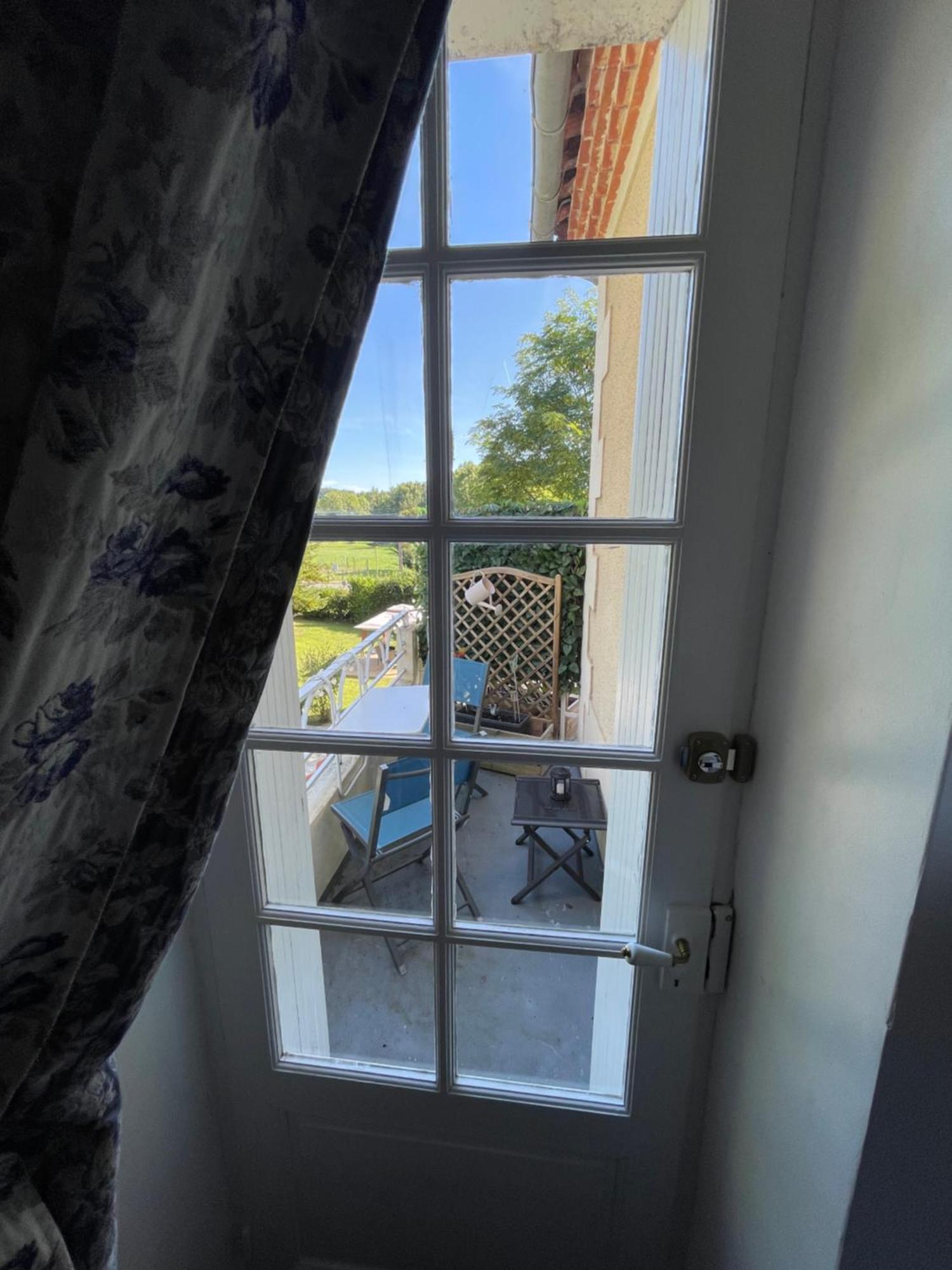 Vue Du Chateau D'Excideuil En Chambres Екстериор снимка