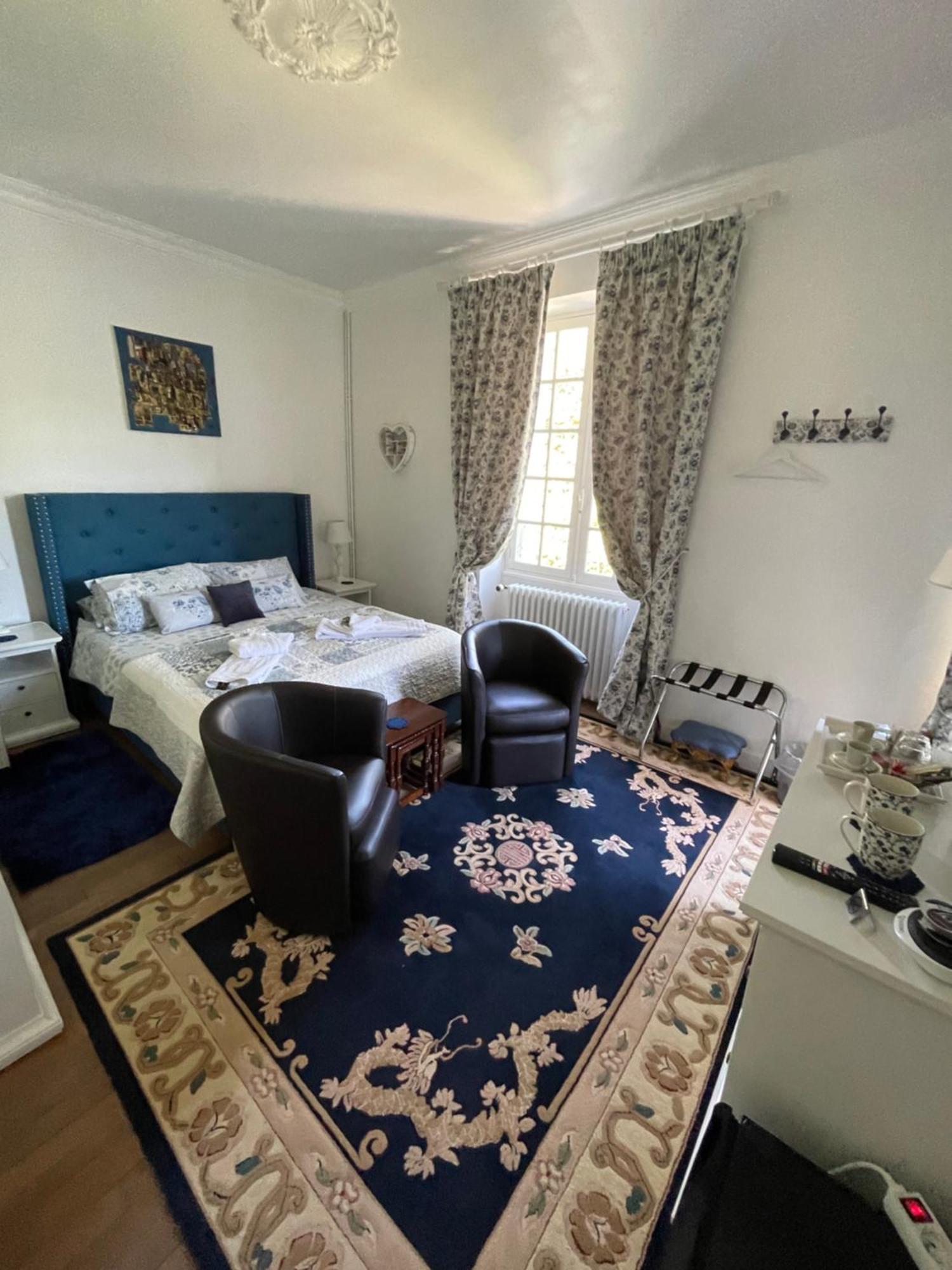 Vue Du Chateau D'Excideuil En Chambres Екстериор снимка