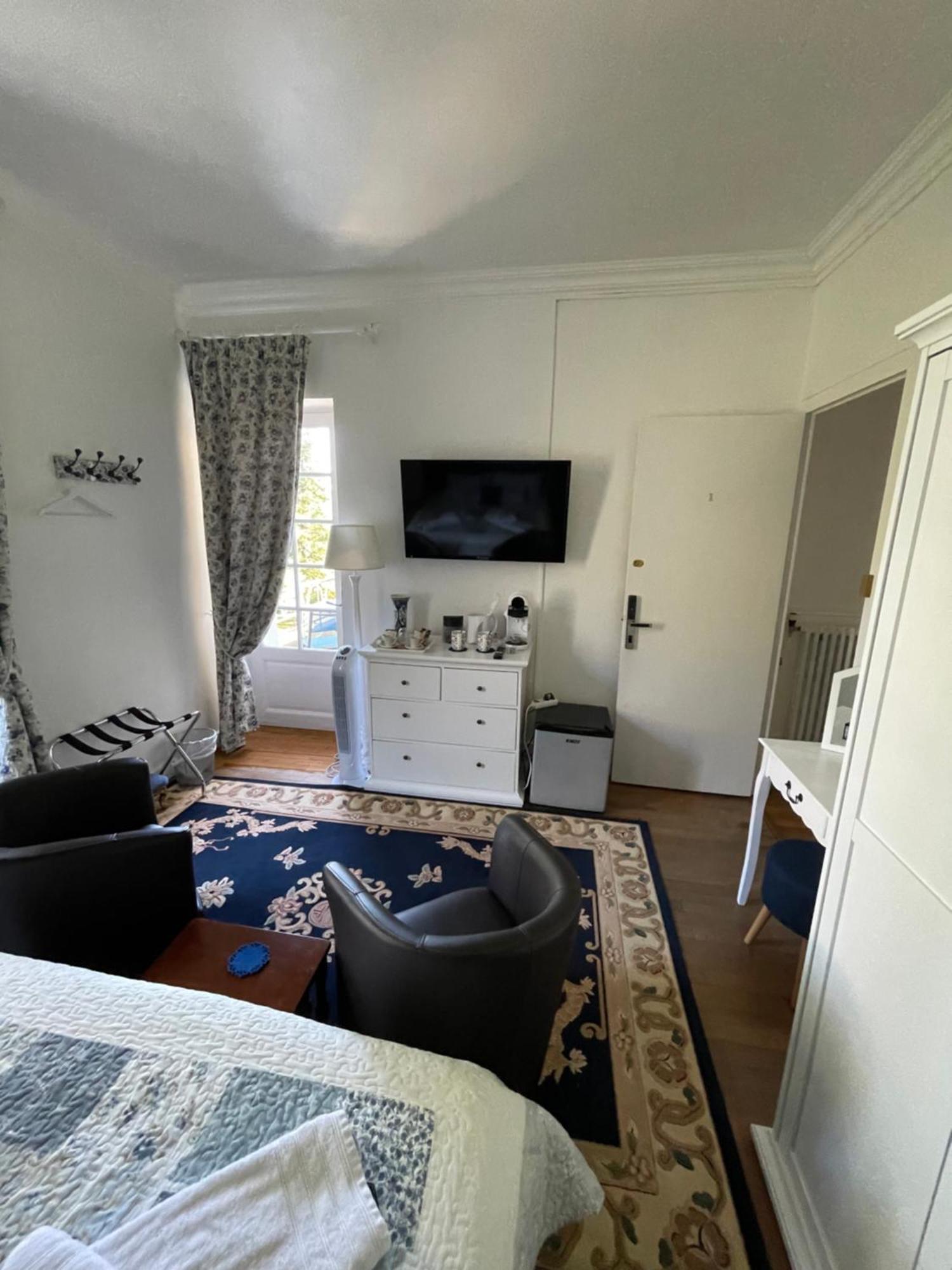 Vue Du Chateau D'Excideuil En Chambres Екстериор снимка