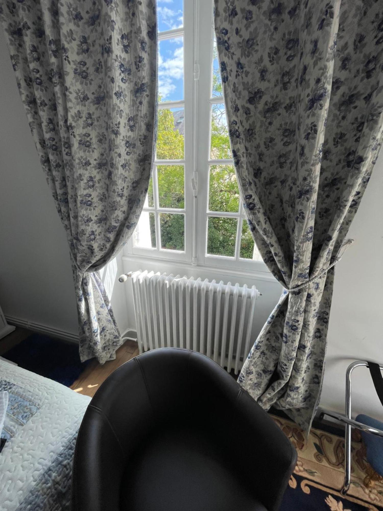 Vue Du Chateau D'Excideuil En Chambres Екстериор снимка